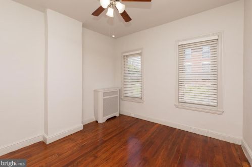 26 Manheim St, Philadelphia PA 19144-3656 exterior