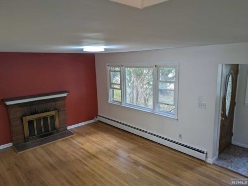 94 Knickerbocker Rd, Demarest NJ  07627-1431 exterior
