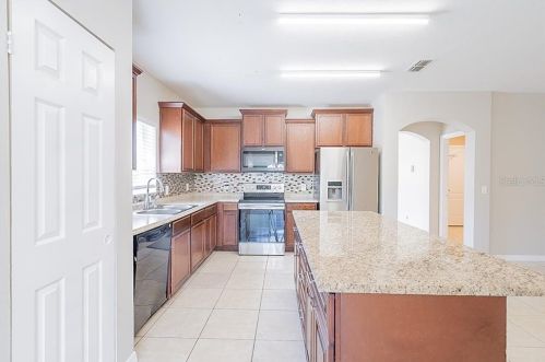 5505 Lochdale Dr, Orlando, FL 32818-8648