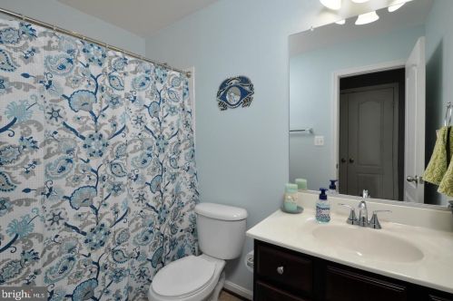 1432 Chesterfield Rd, Locust Grove VA  22508-3131 exterior