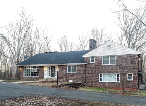 815 Shuttle Meadow Ave, New Britain, CT 06052-1829