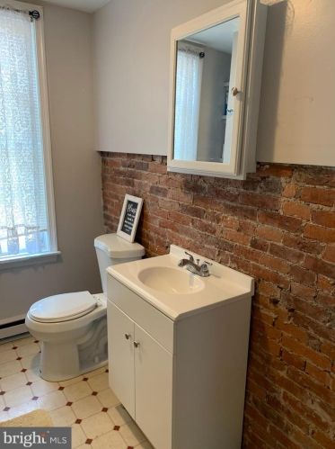 74 Evans St, Pottstown PA 19464-5547 exterior