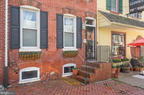 1706 Lincoln St, Wilmington, DE 19806-2310