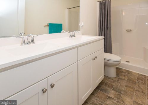 215 Tea Party Trl, Dover DE  19901-8881 exterior