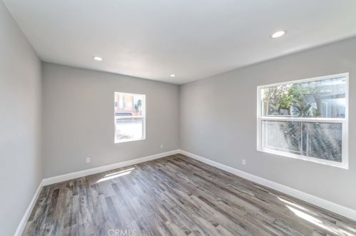 4567 120th St, Hawthorne CA  90250-2965 exterior