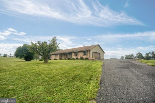 420 Windy Hill Rd, Shermansdale, PA 17090-8640