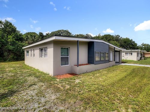 1520 Kings Ct, Titusville FL  32780-4428 exterior