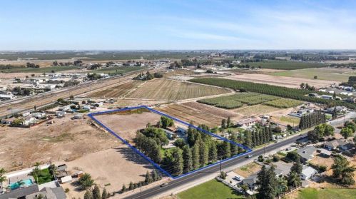 1812 Golf Rd, Turlock CA  95380-9746 exterior