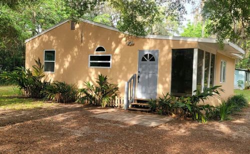 7447 Alderman Ln, New Port Richey, FL 34653-7104
