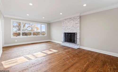 37 Tara Ln, Montville Township NJ  07045-9699 exterior