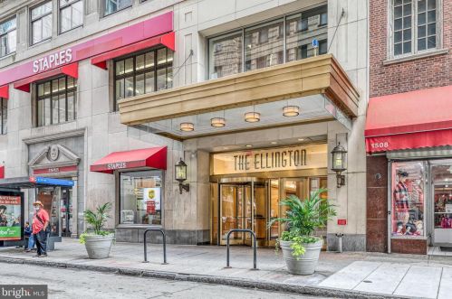 1500 Chestnut St, Philadelphia PA  19102-2737 exterior