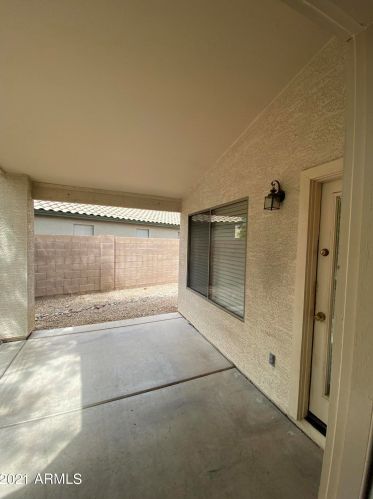 11233 Edgemont Ave, Avondale AZ  85392-5872 exterior