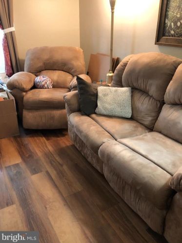 108 Berwick Pl, Lansdale PA 19446-4908 exterior