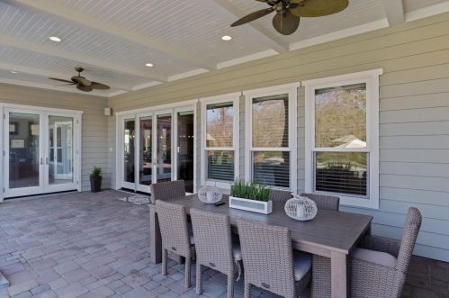 10817 Goldsborough Cir, Valley Home CA 95361-7649 exterior