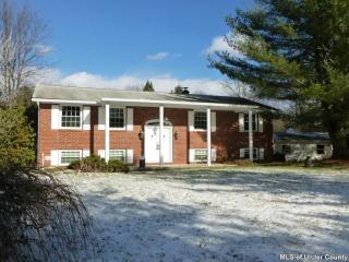 48 Rudolph Rd, Modena, NY 12548-5003