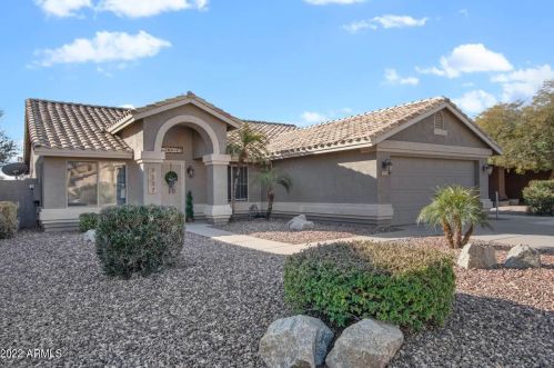 7237 Nopal Ave, Mesa, AZ 85209-7229