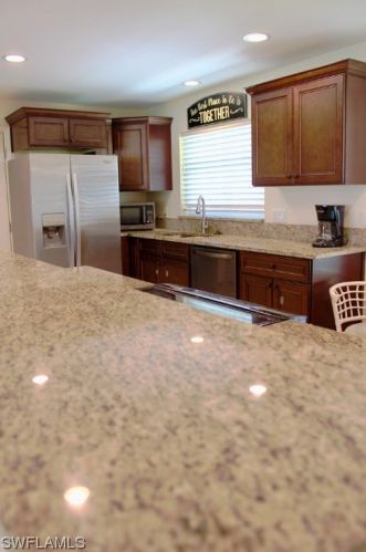 3752 2nd Ave, Cape Coral FL  33904-4807 exterior