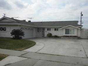 14391 Warren St, Westminster, CA 92683-5187