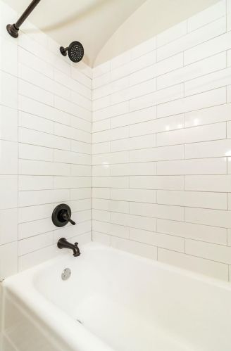 225 Ellendale Pkwy, Crown Point IN  46307-4341 exterior