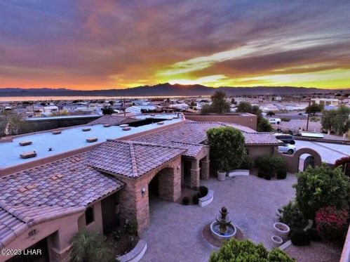 2706 Huntington Dr, Lake Havasu City, AZ 86404-2669