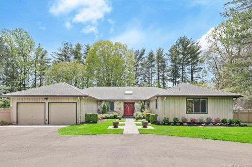 30 Northwind Dr, Stamford, CT 06903-2924