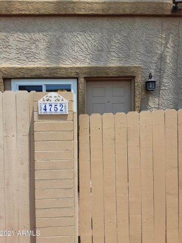 4752 14th St, Phoenix AZ  85014-3798 exterior