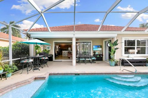 14255 Manchester Cir, Naples FL  34114-7221 exterior