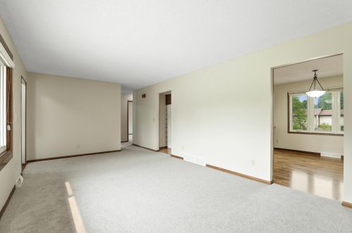 8324 Cloman Ave, South Saint Paul, MN 55076-3329