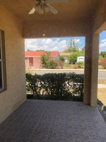 101 11th Ave, Delray Beach FL  33444-1639 exterior