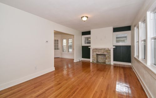 1508 Olive St, Milwaukee, WI 53209-6931