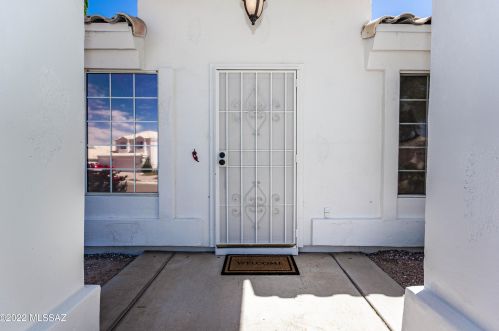 5266 Fireopal Way, Tucson, AZ 85742-9429