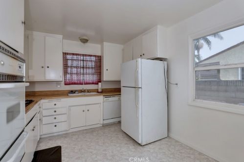 7812 Jackson Way, Buena Park CA  90620-3923 exterior