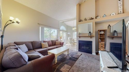 19847 Sandpiper Pl, Santa Clarita CA  91321-4323 exterior