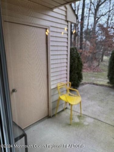 606 Bromelia Ct, Jackson Twp NJ  08527-4128 exterior
