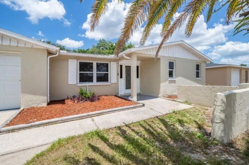 9739 Richwood Ln, Port Richey, FL 34668-4133