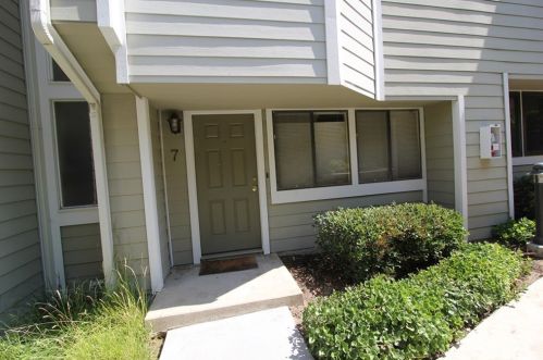 7 Seamist Ct, Newport Beach, CA 92663-2110