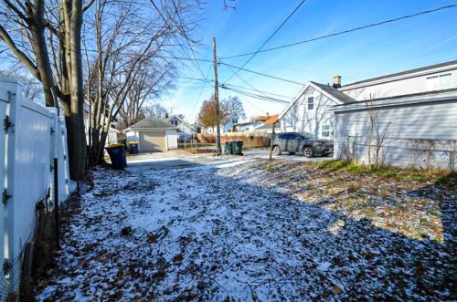 2065 58th St, Milwaukee WI  53219-1539 exterior