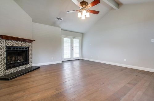 813 Sandhurst Dr, Plano TX  75025-2536 exterior