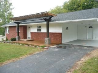 5709 Wil Loyd Dr, Knoxville, TN 37912-4656