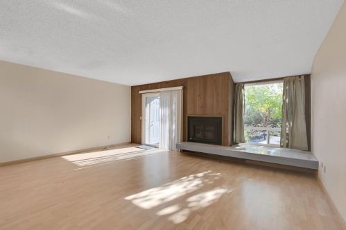 143 Rockwood Dr, Grass Valley, CA 95945-5633