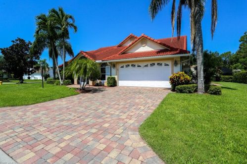 1501 Kenridge Pl, Naples, FL 34104-8707