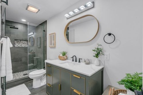 3936 Gaviota Ave, Long Beach CA  90807-3740 exterior