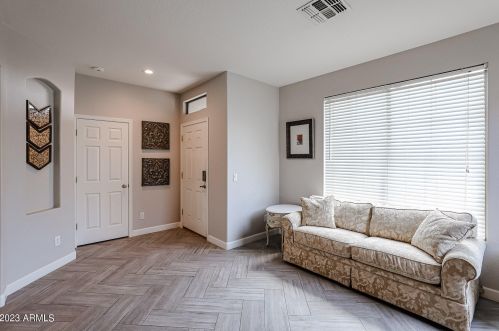 10310 Pioneer St, Tolleson AZ  85353-8406 exterior