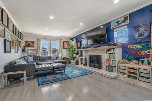 136-17 Beach Channel Dr, Far Rockaway NY  11694-2403 exterior