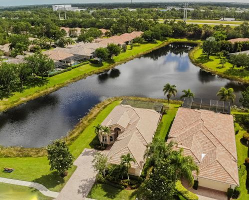 9117 Pumpkin Rdg, Fort Pierce, FL 34986-3335
