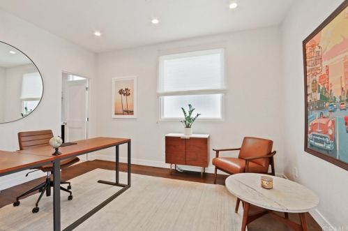 2215 Bayview Dr, Manhattan Beach CA  90266-4453 exterior