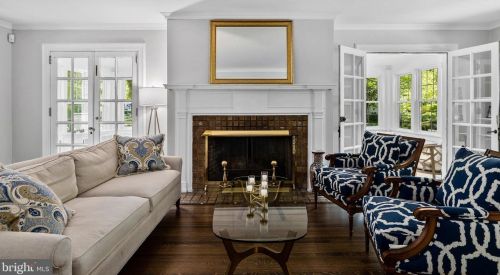 801 Thomas Ave, Riverton NJ  08077-1030 exterior