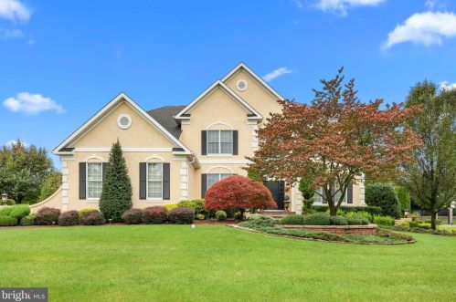 175 Livery Dr, Southampton, PA 18966-1175