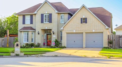10925 Thornwood Dr, Morgans Point, TX 77571-4383