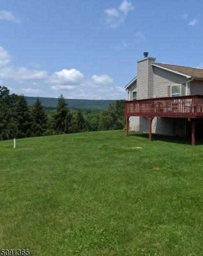 8 Glory Ln, Wantage NJ  07461-3233 exterior